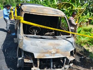 Mobil Minibus BNI Terbakar di Jalan Trans Sulawesi, Bawa Rp4.6 Miliar