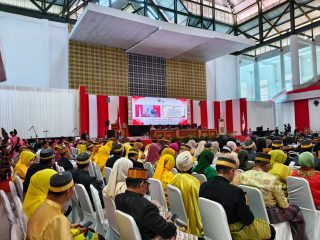 10 Bulan Pemerintahan ASSAMI: Bupati Samsul Mahmud Paparkan Capaian Gemilang di Paripurna HUT Polman