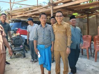 Kunjungi Korban Kebakaran di Desa Buku, Bupati Samsul Mahmud Pastikan Pemerintah Hadir untuk Warga