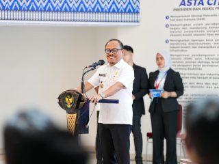 Gubernur Suhardi Duka Tutup Pelatihan UMKM Berbasis AI, Dorong Digitalisasi Ekonomi Sulbar