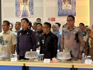 Bahas Kendala Pembangunan, Bupati Polman Hadiri Rakerpim Triwulan I di Kantor Gubernur