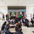 Aspirasi Pendidikan Tak Bersambut, Gedung DPRD Polman Dicoret Massa Aksi