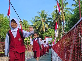 Kesaksian Warga Polman: Dulu Bertaruh Nyawa, Kini Merdeka Berkat Jembatan Garuda