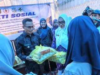 Buka Baksos HUT IBI ke-75, Bupati Samsul Mahmud: Bidan Garda Terdepan Menuju Indonesia Emas