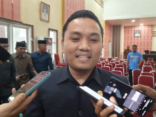BBM Langka dan Antrean Panjang Mengular di Polman, DPRD Desak Pertamina Turun Tangan