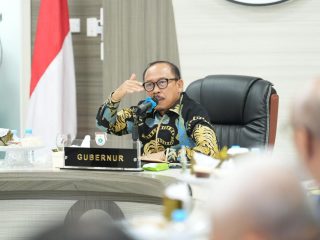 Suhardi Duka Ajak Warga Bersatu Atasi Kekeringan dan Cegah Kebakaran Hutan dan Lahan