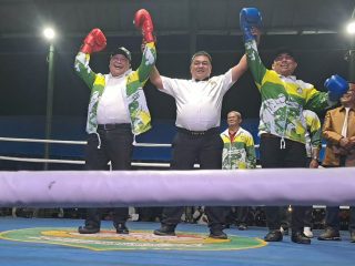 Aksi Unik di Pembukaan Kejurprov Tinju 2026: Bupati Mamasa dan Ketua KONI Sulbar Jajal Ring Bersama