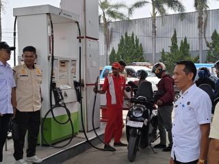Tertibkan Pelangsir, Satpol PP Polman Awasi Ketat SPBU 